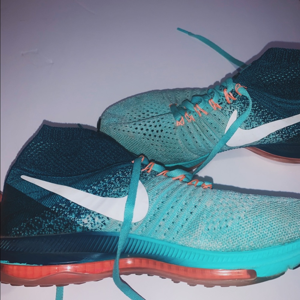 Nike Zoom All Out Sneakers